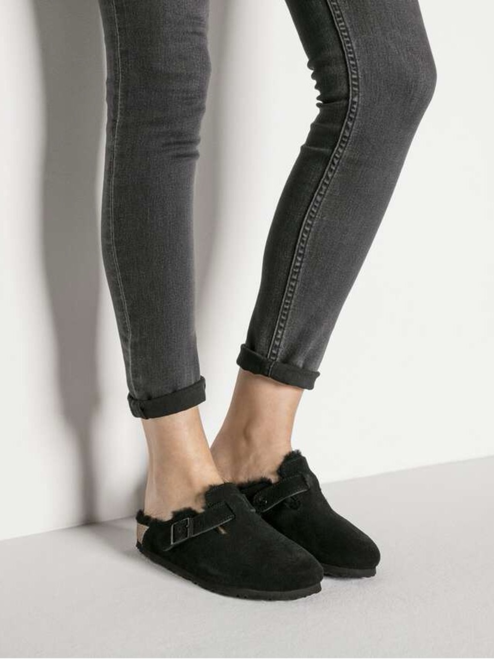 Birkenstock Boston Shearling - Black Suede - Picture 6 of 6